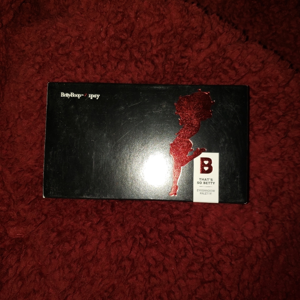 Betty Boop Eyeshadow Pallete W/Bag